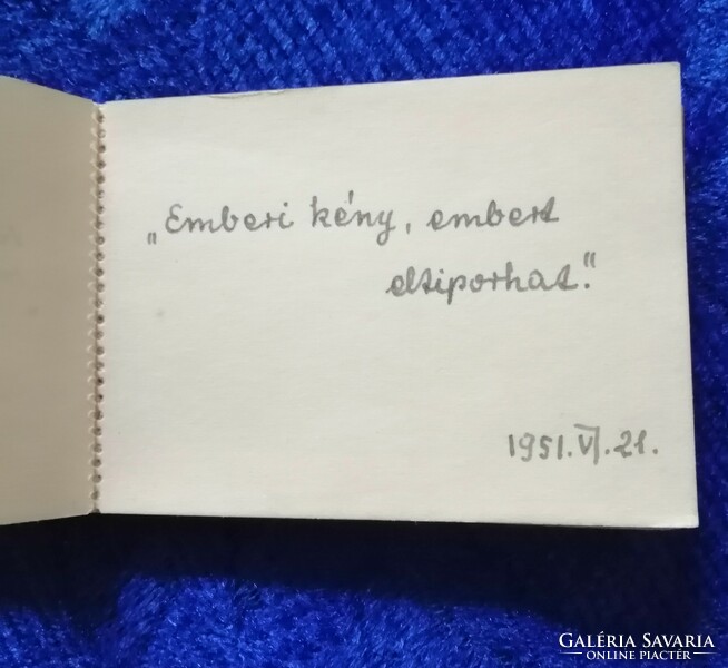 Emlékköny 1950. fa borító, 8x5 cm