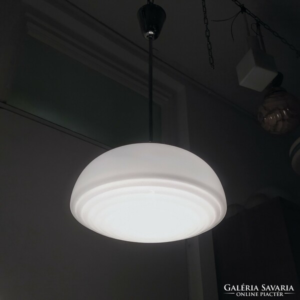 Bauhaus - Art deco mennyezeti lámpa felújítva - koncentrikusan bordázott tejüveg búra