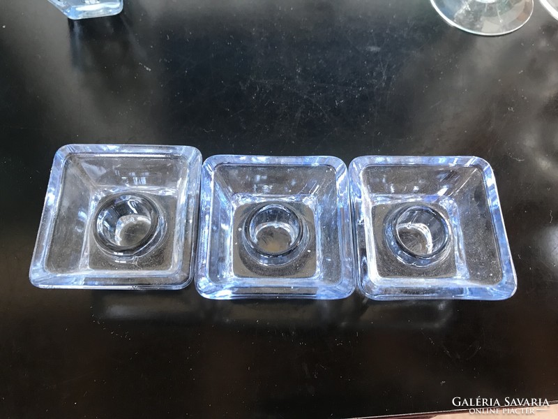 3 pale blue cast glass candle holders (20/e2)