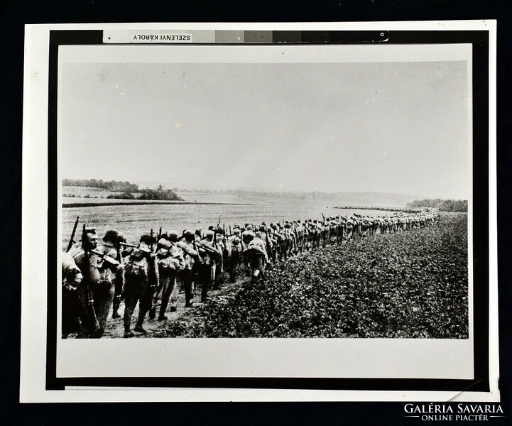 André kertész (1894-1985) - Károly Sélényi (1943): forced march, Poland 1915