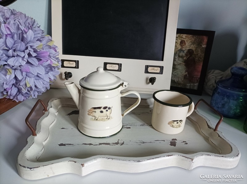 Charming enameled metal coffee pot and mug decorated with pigs, with green stripe, in good condition.