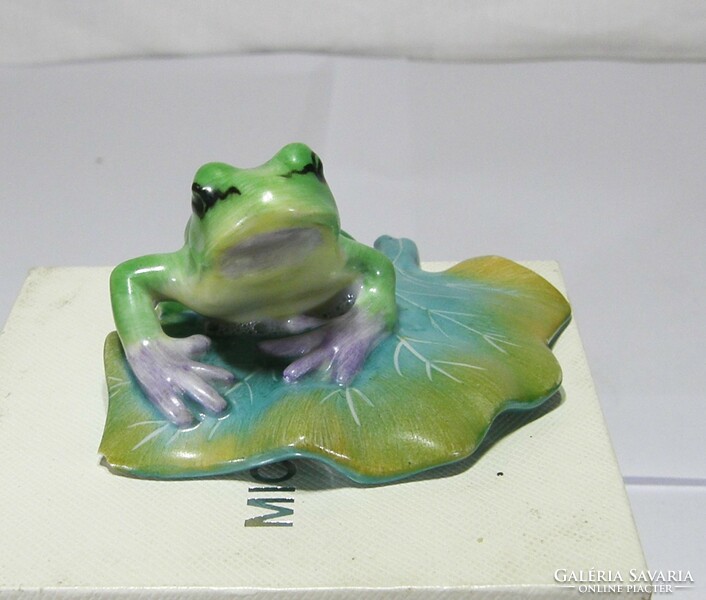 Frog on a leaf, Herend porcelain