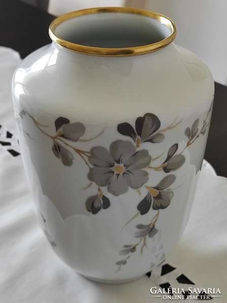Vintage virágos porcelán váza arany peremmel a PMR Jaeger & Co. Bavaria-tól az 1960-as évekből
