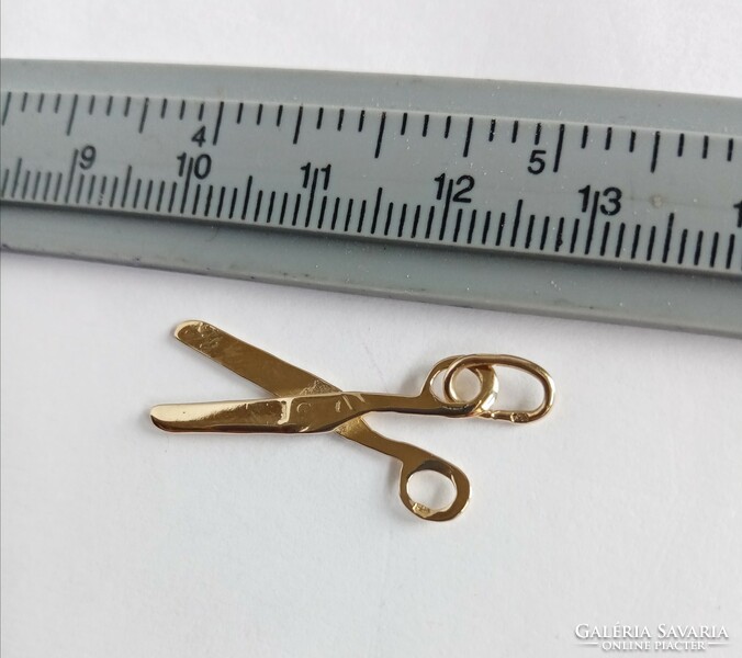 14 carat scissors pendant