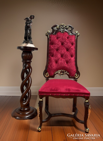 Klasszikus antik stílusú szék felújítva