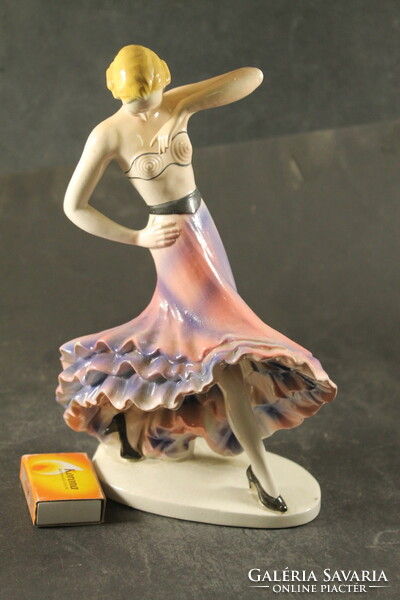 Német porcelán art deco balerina 401