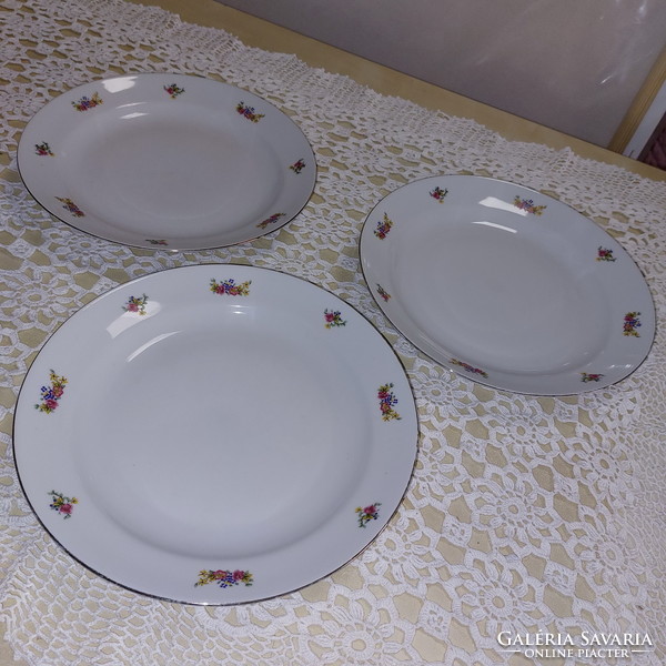 Zsolnay flower bouquet porcelain flat plate with gold edge, 3 pcs