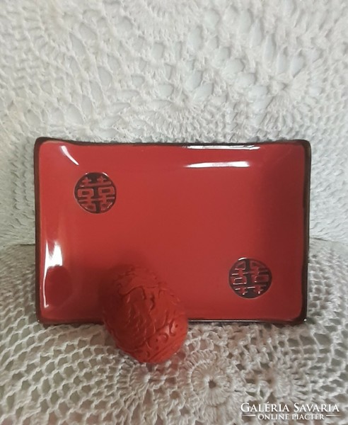 Red Chinese set (bowl + decorative egg)