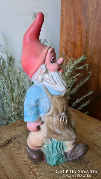 2 Heissner garden gnomes