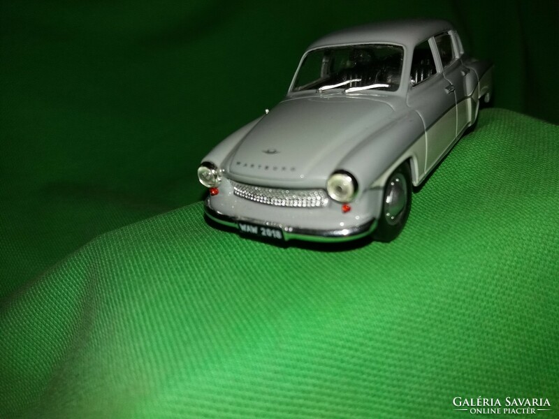 Wartburg 311 camping metal model car 1:43 in good condition according to the pictures