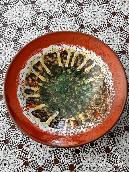Retro iparművészeti kerámia tányér gyönyörű színvilággal  27 cm jelzett darab