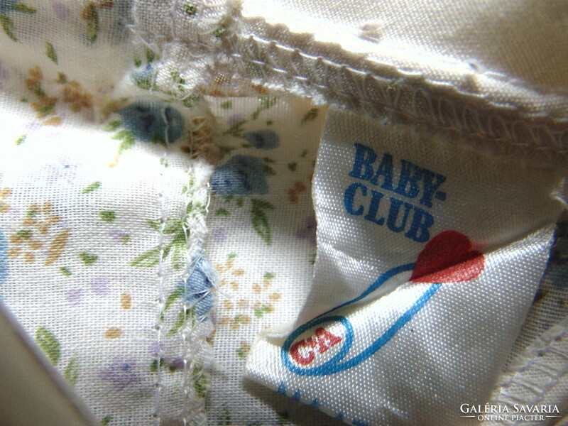 2 old baby clothes (also for toy dolls!)