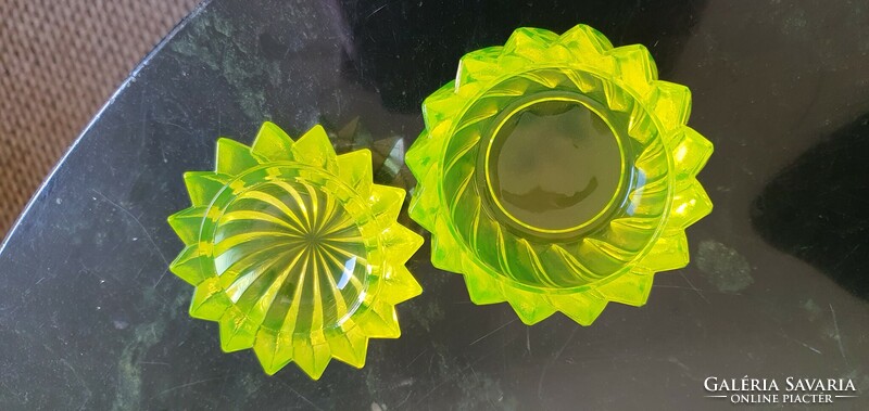 Uranium glass uranium yellow bonbonier art deco