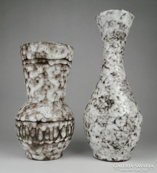 1Q628 pair of retro white glazed ceramic vases