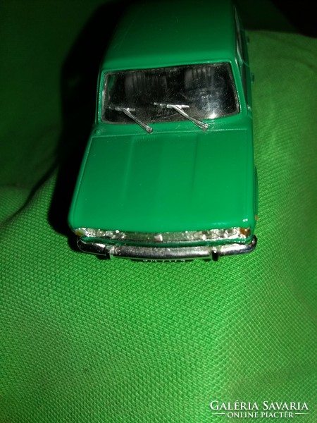 Polski fiat 126 p metal model car 1:43 in good condition according to the pictures