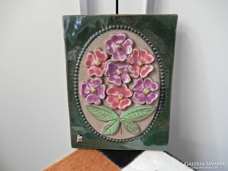Old Swedish jie gantofta / aimo ceramic wall decorations with a flower motif, in a set
