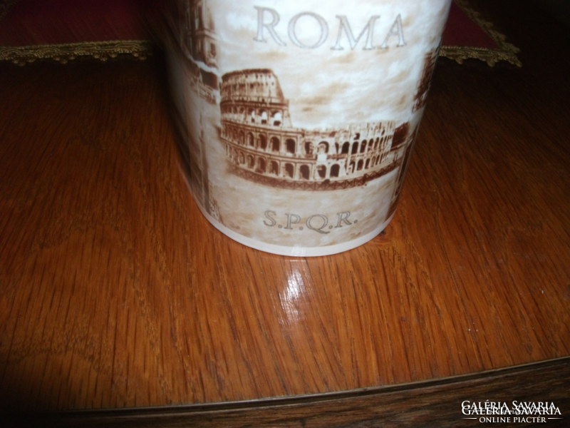 From Rome with Roman landmarks, cup, unused diameter: 8 cm, height: 9.8 cm