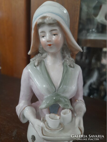 Alt German, German porcelain tea doll figure. 12 Cm.