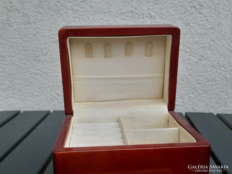 Nice lacquered wooden jewelry box with drawers