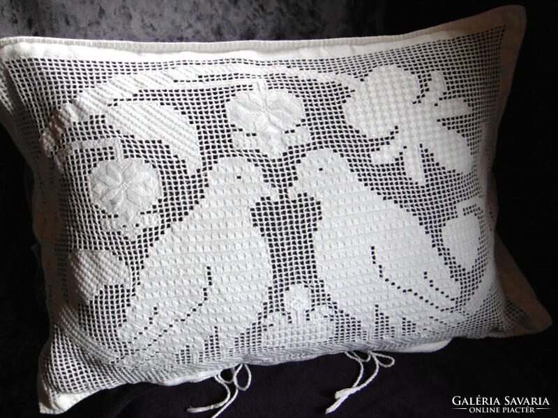 Kalotaszeg carved pillowcase with birds