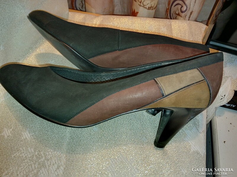 Gabor split leather nail shoes 6.5 /40.5 /size