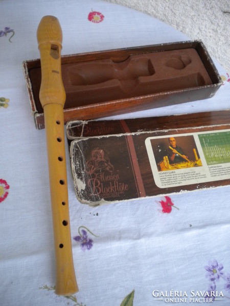 Recorder wood flute in new or mint condition in box