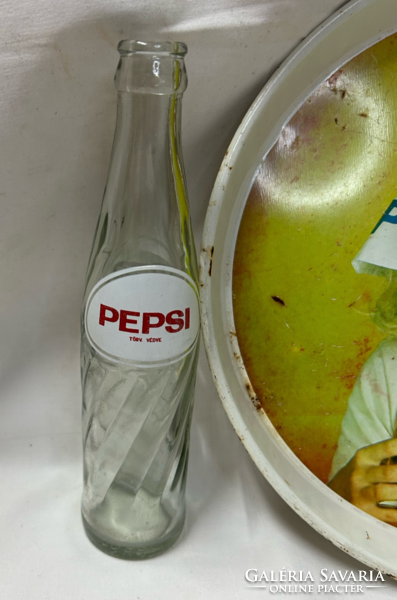 Retro Pepsi üdítős üveg és Pepsi fém reklám tálca együtt eladó