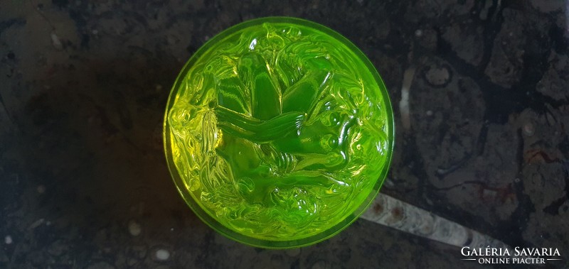 Uranium glass uranium-green bonbonier with an erotic scene