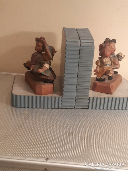 A very nice pair of bookends