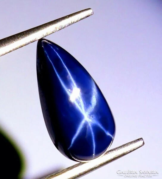 Real! Wonderful drop-shaped blue star sapphire 3.90 ct from Thailand