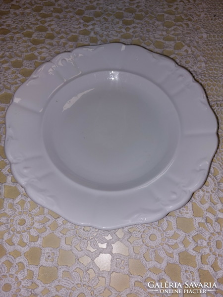 Régi fehér indamintás cseh porcelán, lapos tányér, 2db