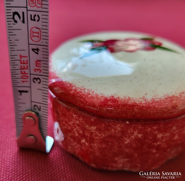 Porcelán ékszertartó doboz szelence vörösáfonya gyümölcs mintával