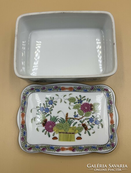 Colorful bonbonnier with Indian flower basket pattern from Herend