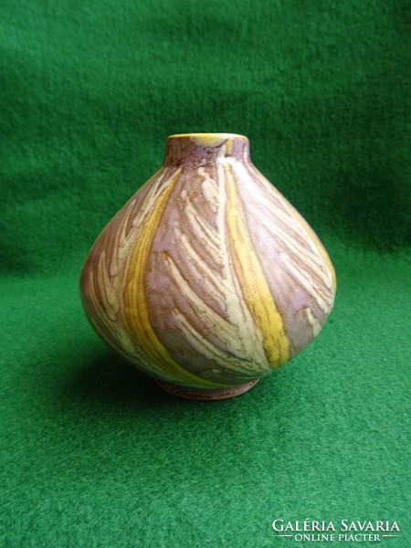 Gorka Lívia pasztel színű kis váza