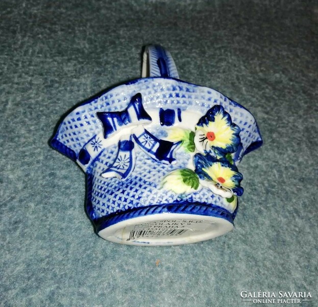 Porcelain basket (a11)