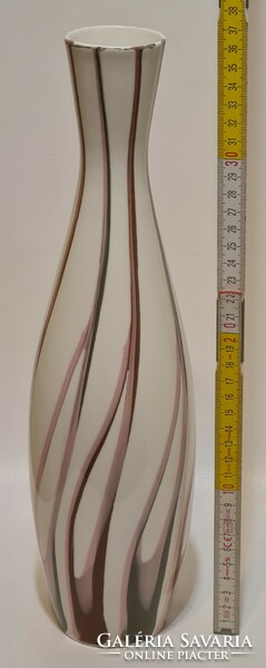 Aquincumi barna, szürke, rózsaszín csíkos nagy porcelán váza (2980)