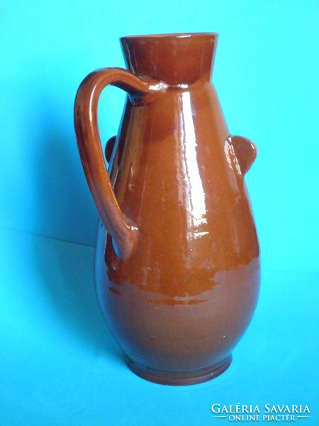 Glazed ceramic jug spout