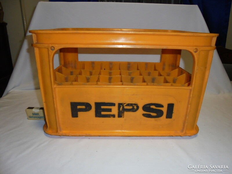 Retro pepsi 1-inch plastic compartment - for 24 bottles