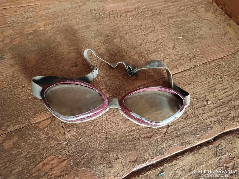Motorcycle or car glasses, burgundy worn, material aluminum, lens plastic, but in very good condition