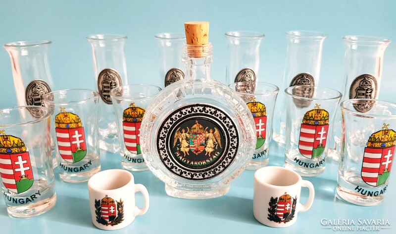 Schnapps cups with Hungarian coat of arms