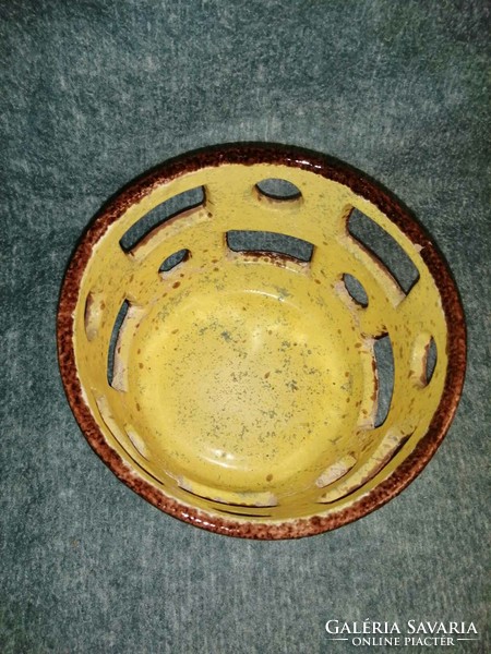 Craftsman ceramic bowl (a11)