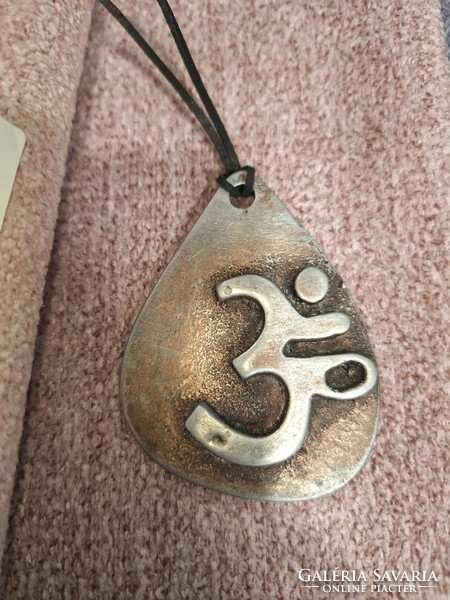 Om sign, vintage kiss gallery pendant on leather strap 6.5x5 cm