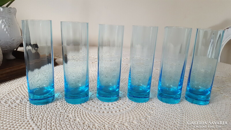 Csodás kékszínű,keskeny üveg csőpohár 6 db.