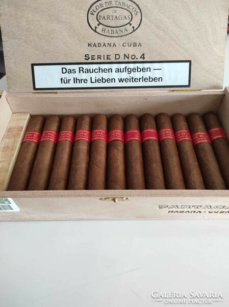 CUBAI Szivar EREDETI 'Partagas D No. 4' FA DÍSZDOBOZÁBA 25.szál EREDETI Fajtatiszta Havanna.