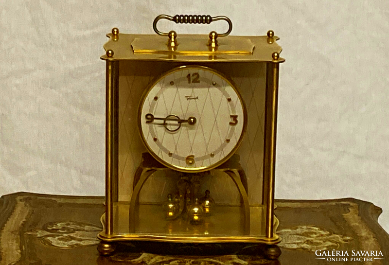 Triumph Art Deco asztali ingaóra