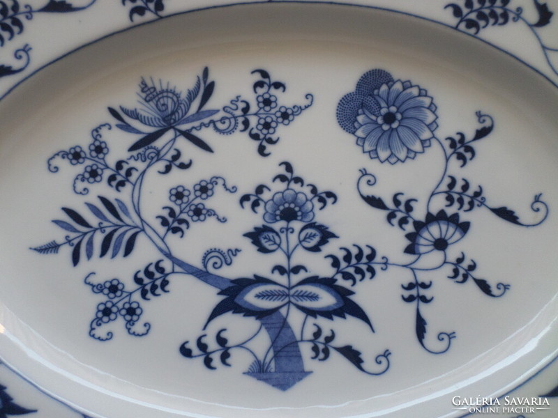 Blue Danube hagymamintás porcelán ovális tál 22 x 31 cm