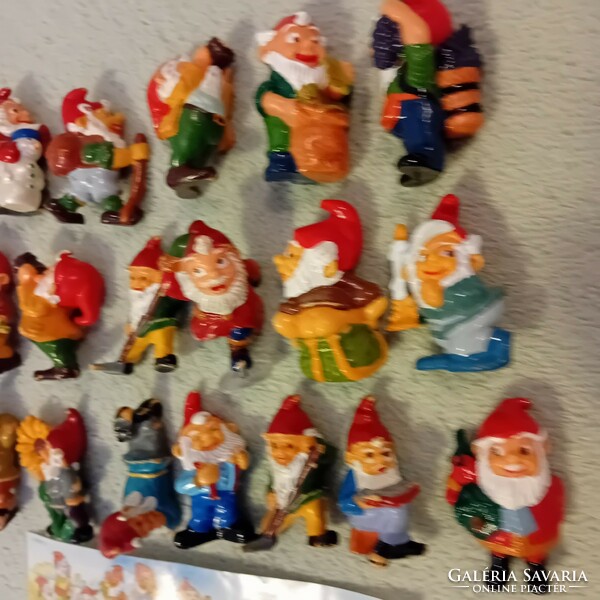 Kinder figurines, old dwarfs 1989-1990 21 cheaply