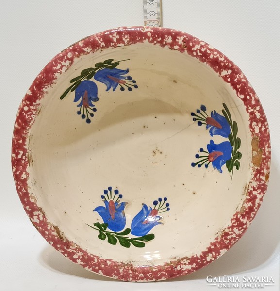 Hódmezővásárhely folk ceramic wall plate with blue flowers, burgundy marble stripes, white glaze (2981)