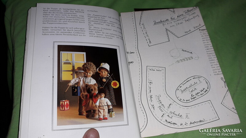 1987.Christa Franck -  Svájci rongybabák - munkafüzet RUHASABLONOK TIPPEK könyv német képek szerint