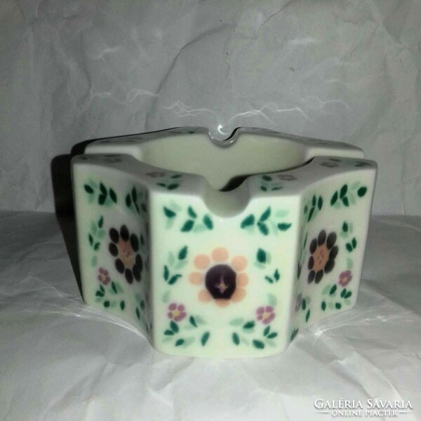 Rarely painted Zsolnay ashtray